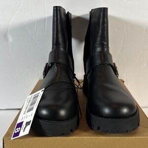 Steve Madden Black Ankle Boots
